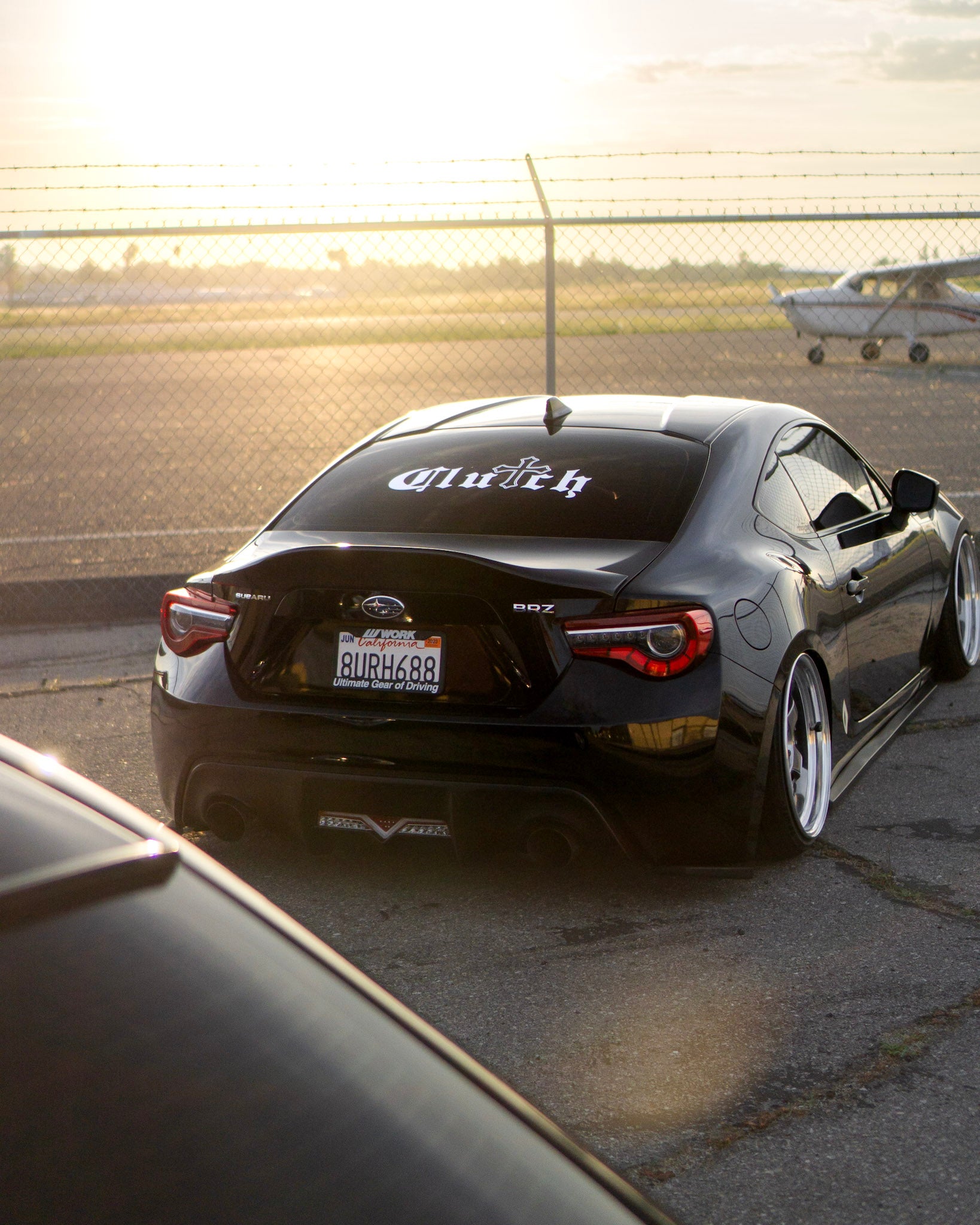 Clutch Windshield Banner V2