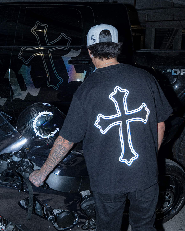 Clutch "Cross" T-Shirt